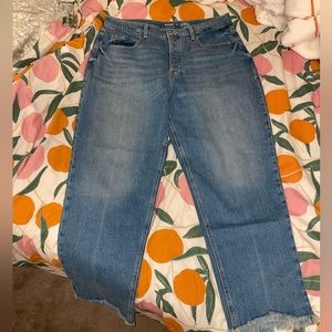 Old Navy Extra High-Rise Curvy Sky-Hi Straight Jeans